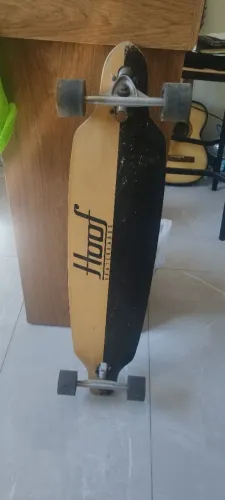 Skate Longboard em excelente estado, usado pouquíssimas vezes.
