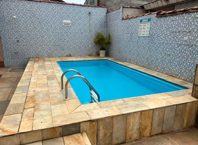 ALUGA-SE APARTAMENTO NO JARDIM CASQUEIRO