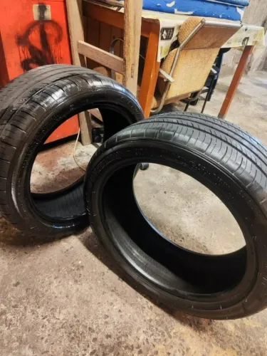PNEU ARO 17 | 215/45ZR17