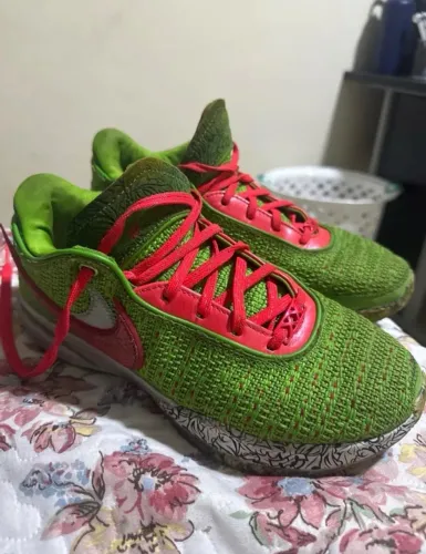 Tênis de basquete Lebron
