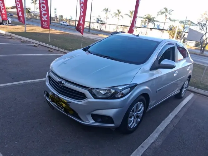 Chevrolet Onix Hatch LT 1.4 8V Flex Mec. 4P 2017