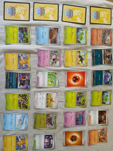 24 figurinhas Pokemom Mega Evolução Fogo Fantasmagórico