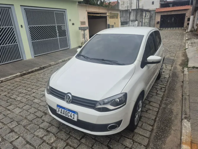 Volkswagen Fox 1.0 MI Total Flex 8V 5P 2013