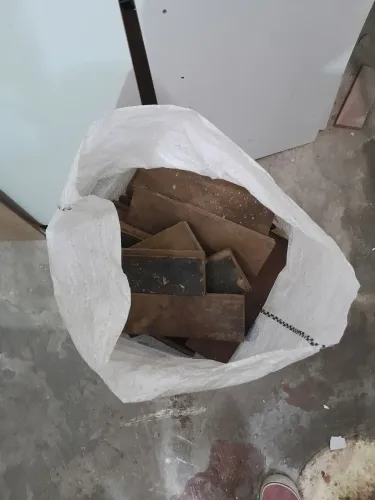 Tacos de madeira para piso 5 sacos