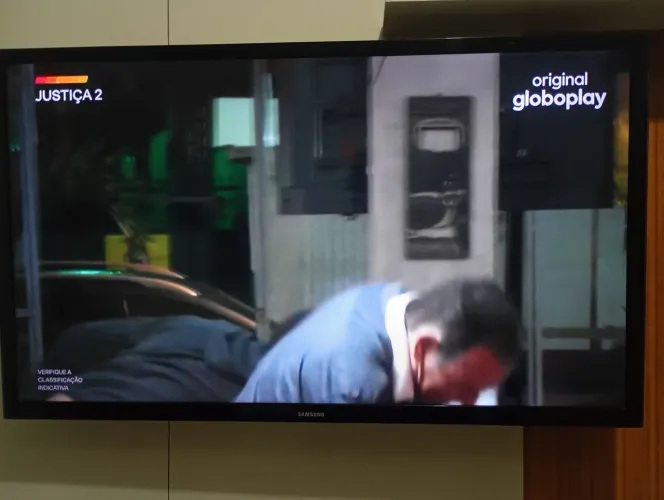 Tv 32 polegadas led ( não e smart)