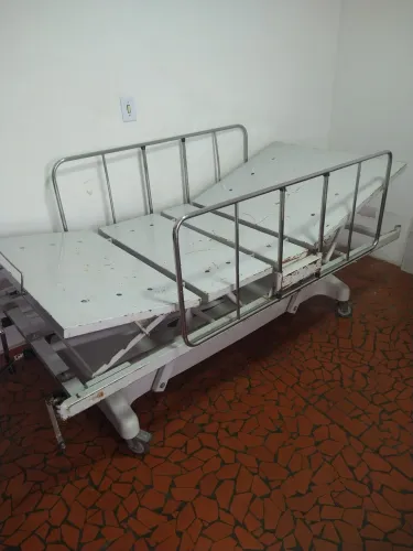 Cama hospitalar manual (usada)