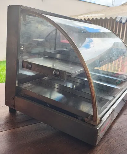 Estufa para salgados 8 bandejas marca Edanca<br><br>R$ 400,00<br><br>Contato  *