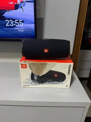 JBL- charge 4