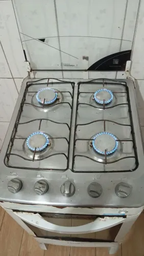 Fogão 4 bocas