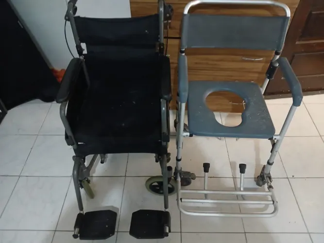 CADEIRAS DE RODA (usadas)