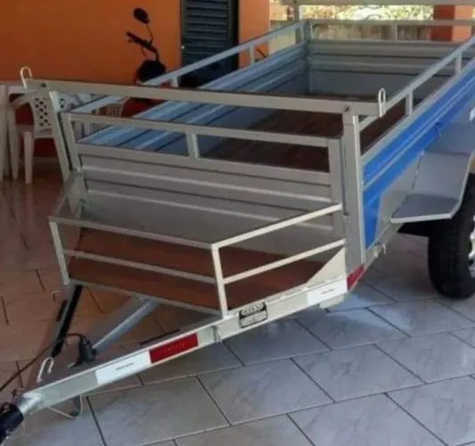 Reboque fazendinha modelo Rissi carrocinha carretinha legalizada