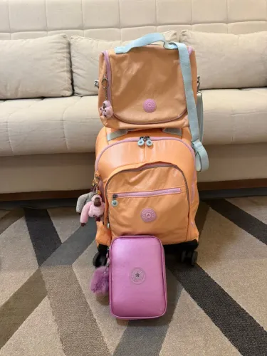 Kit escolar Kipling (mala de rodinha, estojo e lancheira)