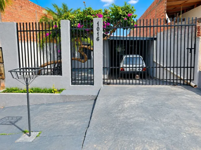 Vende-se casa em ótima localização!