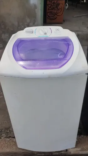 Vendo máquina de lavar Electrolux 8 kg lava e torce 127vts Tudo funcionando e garantia