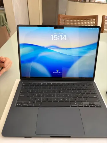 MacBook Air M4 Midnight