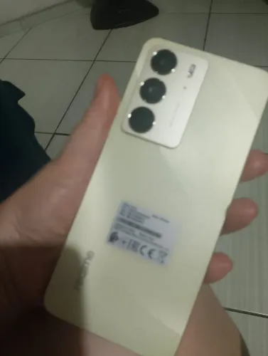 Realme C75 600 reais