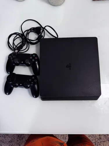 Ps4 Slim 1TB 2 manetes Originais Novíssimo!