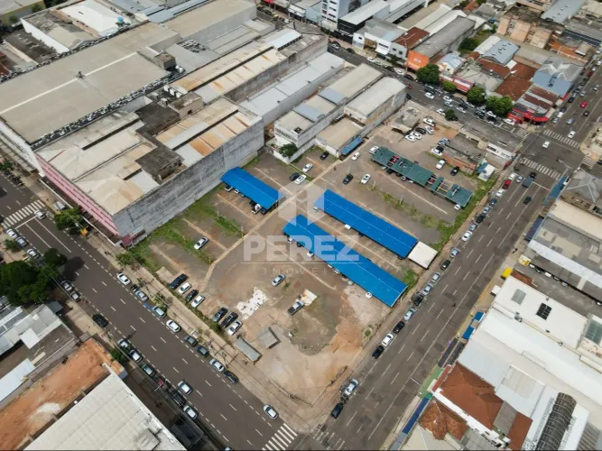 Terreno Amplo no Bairro Centro