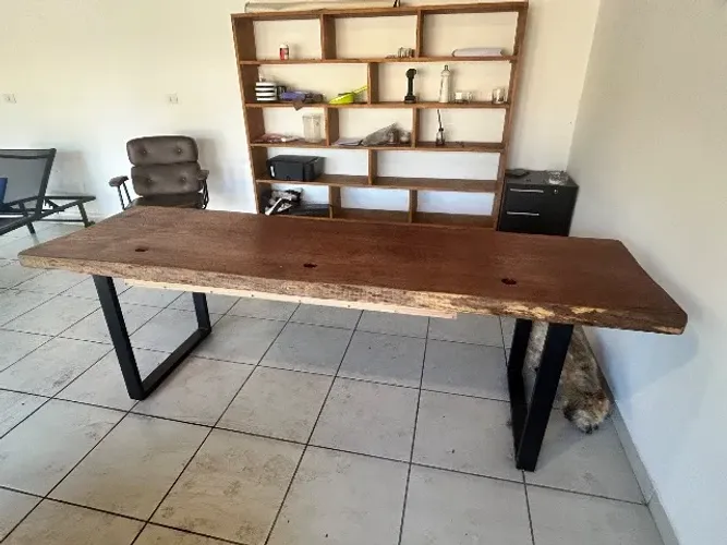 Mesa de escritório madeira de corte natural maciça com pés de ferro 2 metros