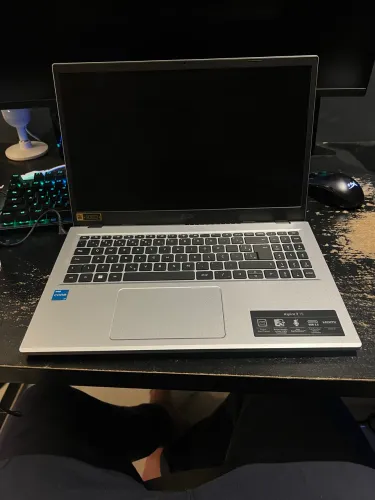 Notebook Acer Aspire 3 i3-N305 8GB DDR5 SSD 256GB Full HD Windows 11