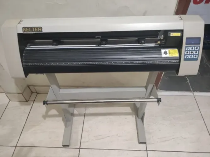 PLOTTER DE RECORTE DIGITAL PJK721