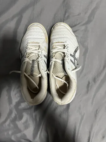 Tênis asics gel backhand número 42