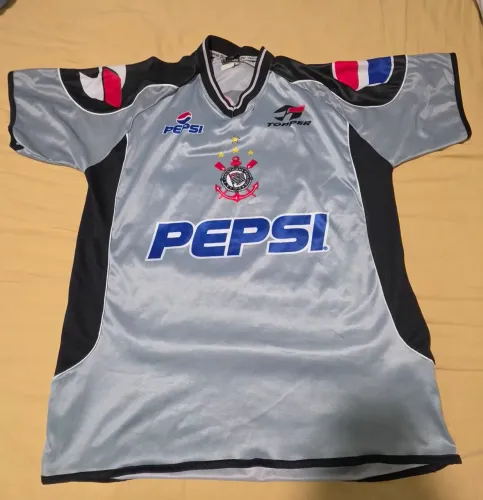 Camisa de treino cinza do Corinthians da temporada 2000