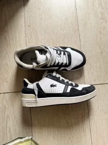 Tênis lacoste tam 41