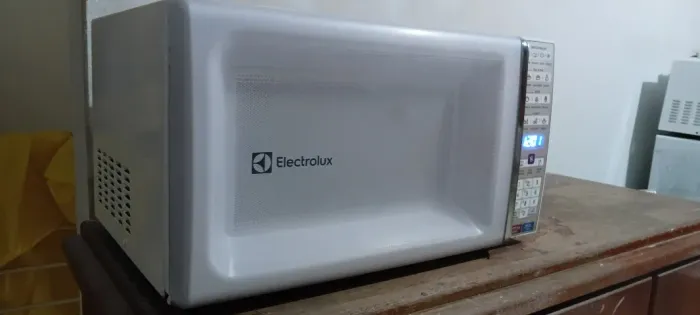 Microondas eletrolux 34 litros