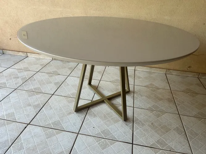 Mesa de vidro 1.35m entrego