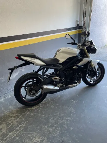 Triumph street 675 Abs