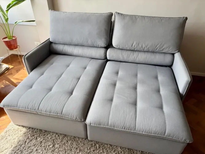 Sofá retrátil e reclinável