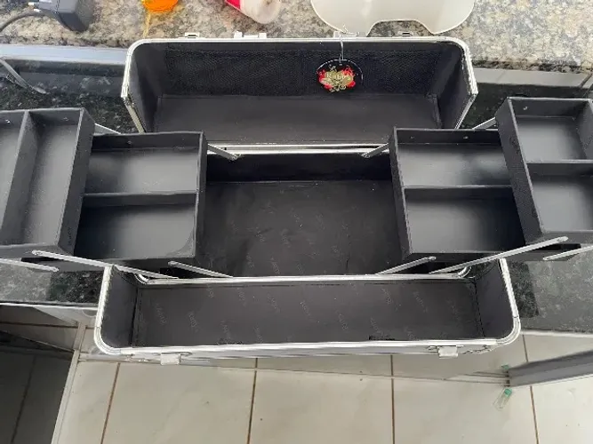 Maleta de maquiagem profissional ruby?s