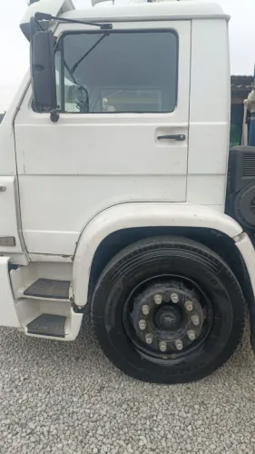 Volkswagen 23.220 Caminhão pronto para trabalhar
