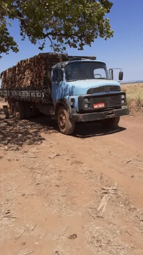 caminhão Marca Mercedes Benz modelo 15/17. Ano 1986 trucado  