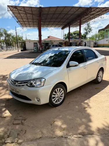 Toyota Etios XLS Sedan 1.5 Flex 16V 4P Mec. 2016