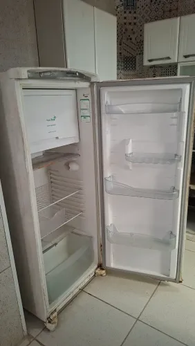 Geladeira Consul Frosfree
