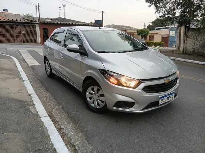 Chevrolet Onix Hatch LT 1.0 8V Flex Mec. 4P 2019