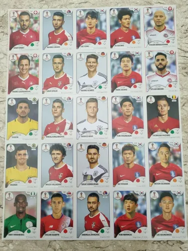 Figurinhas copa 2018, folha com 25.