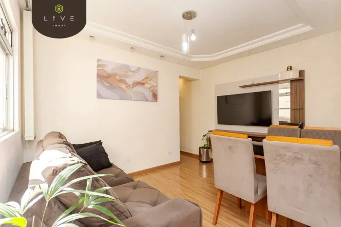 Excelente Apartamento Semi Mobiliado com 2 Vagas de garagem no Água Verde/PR  Edifício Mil