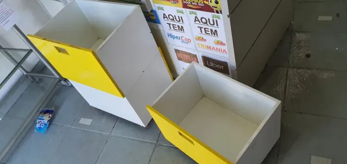 Gavetão com Rodinha. "Ler a Descrição".