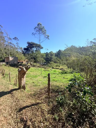 Vendo chácara com 2400 metros