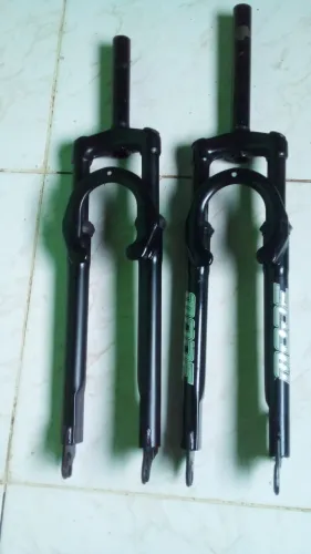 GARFO SUSPENSÃO ARO 29. TROCA OU VENDA