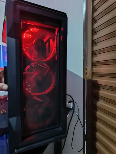 Cpu Gamer de entrada Core i7 8700K 16Gb ddr4 240Gb SSD RX550 4Gb