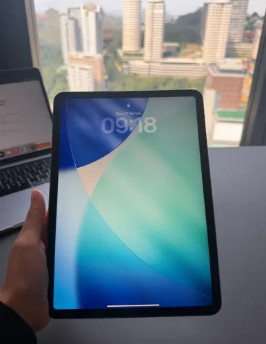 iPad Pro (11 pol) - 4* Geração