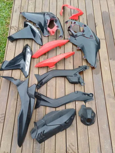 Vendo kit carenagem bros 160 2025