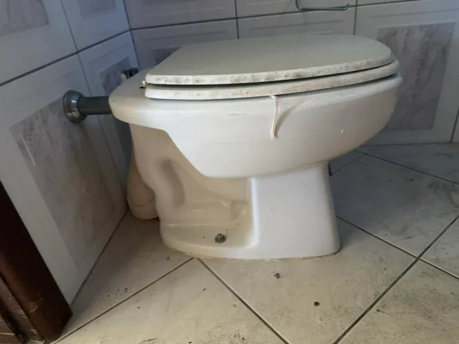 2 Vasos sanitários