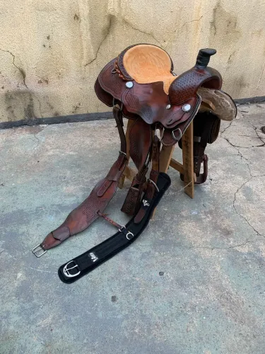 Sela americana de laço 