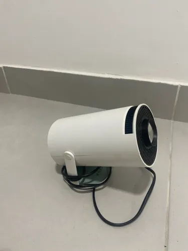 MINI PROJETOR HY300