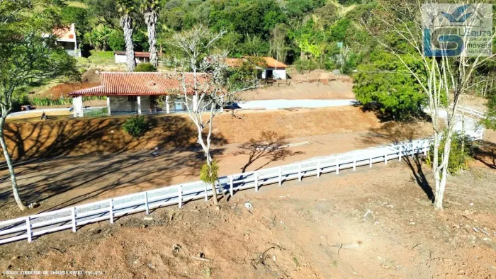 Chácara para Venda em Pedra Bela, 4 dormitórios, 1 banheiro, 1 vaga